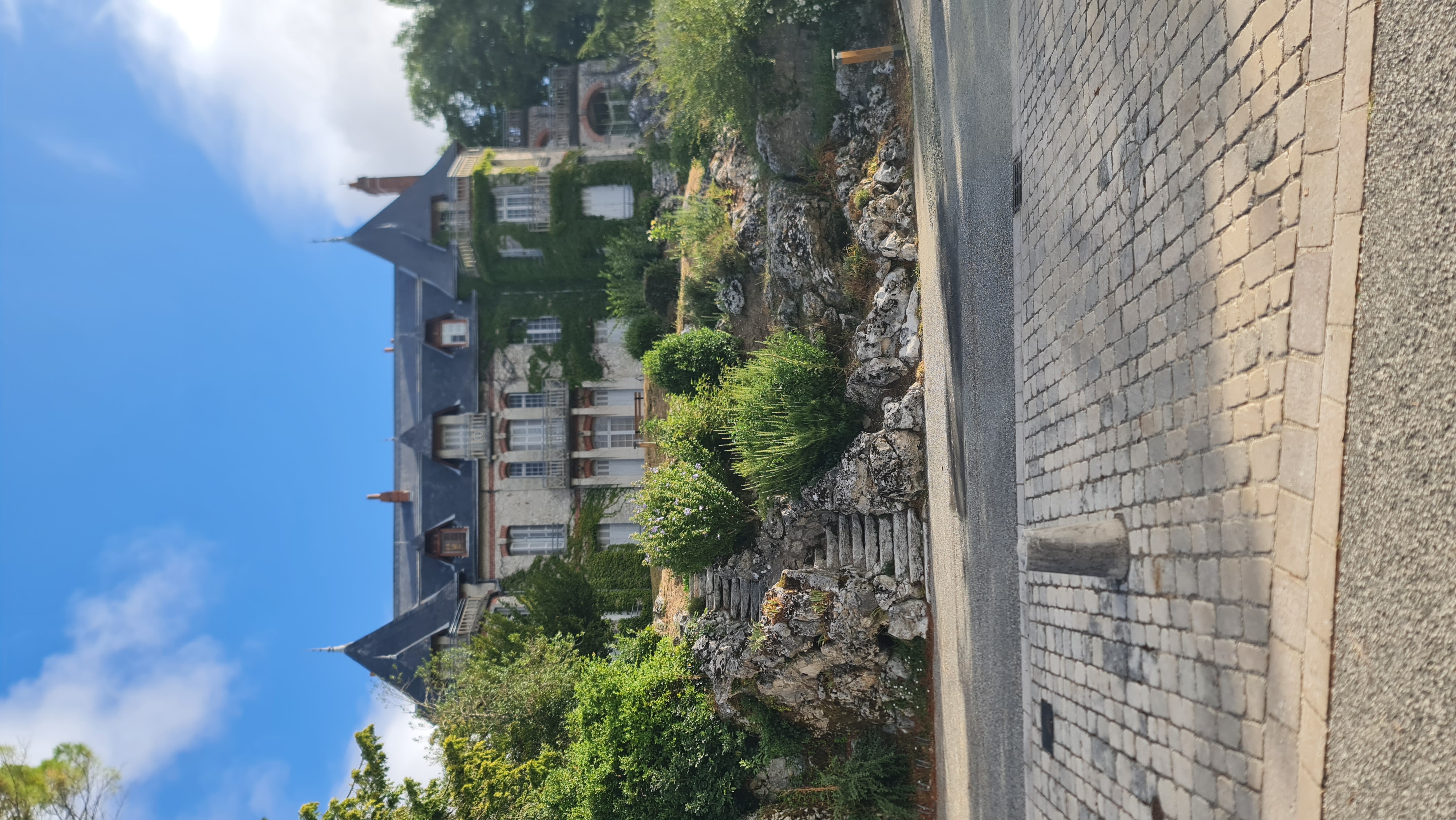 Belle bâtisse 