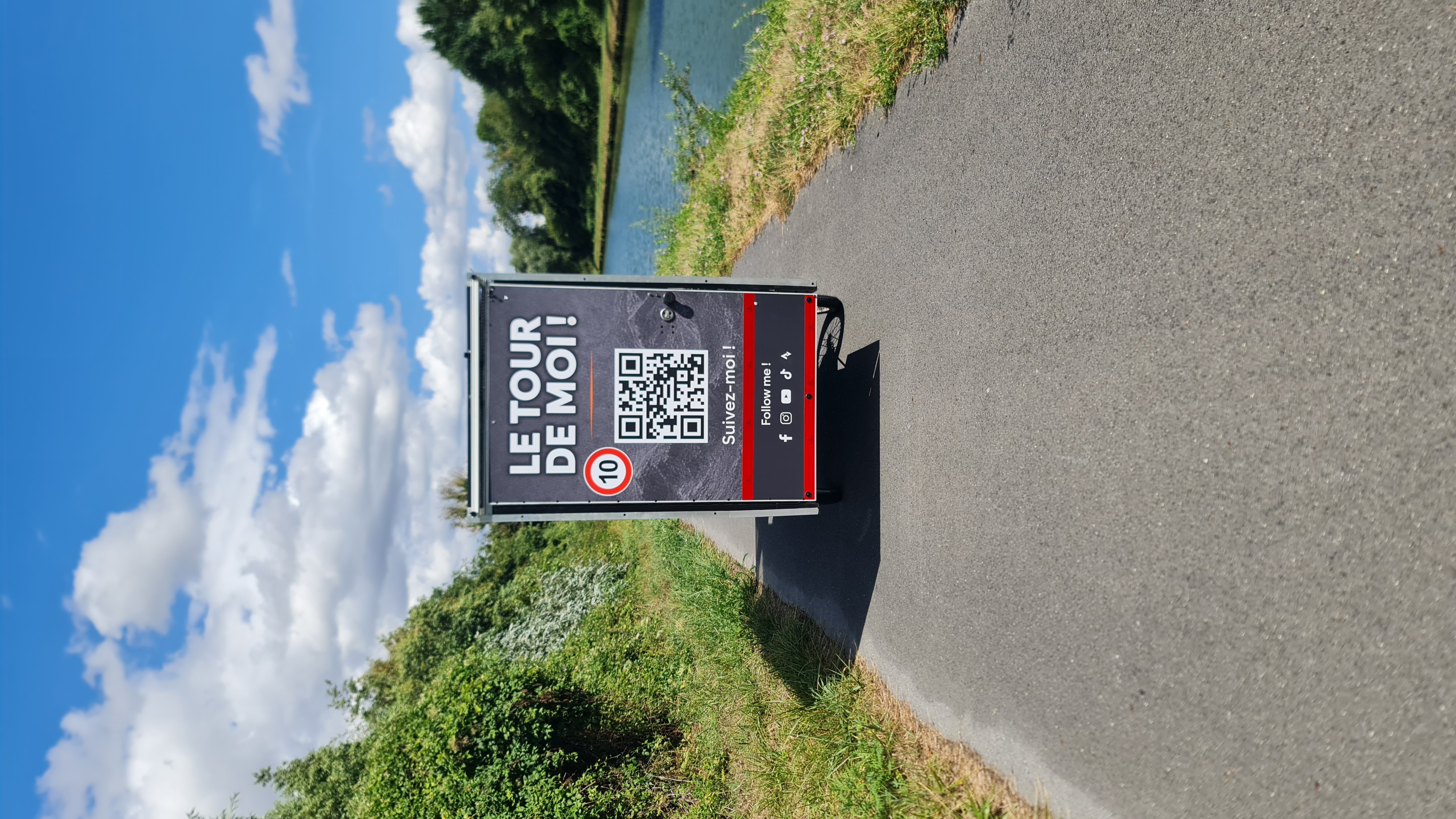 Sur la route.