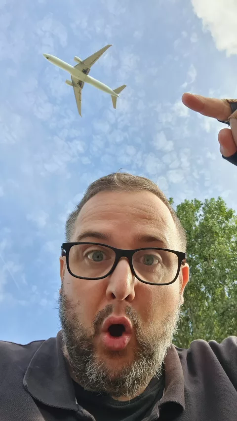 Je suis tout proche de l'aéroport Charles De Gaulles